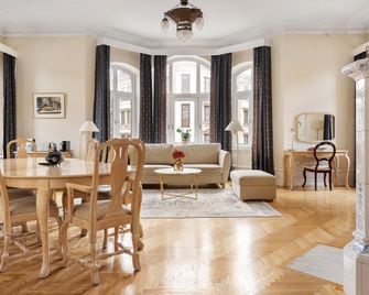 Hotel Continental Relax & Spa, BW Signature Collection - Гальмстад - Спальня