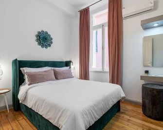 2 Mazi Suites - Athens - Bedroom