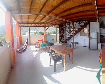 Hostal Pelikan Taganga - Taganga - Τραπεζαρία