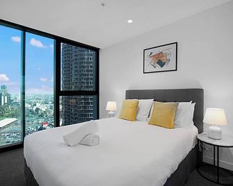 Lumina Stays - Victoria One - Melbourne - Bedroom