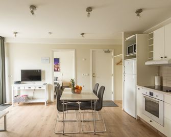 Acco Town Square Apartments - Akureyri - Dining room