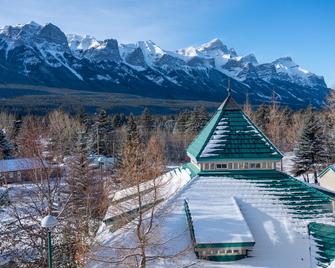بوكاتيرا إن آند ووترسلايد - كانمور - مبنى