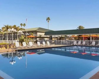 Sarasota Deluxe King Waterfront Suite #201 At The Hotel At 7150 N Tamiami Tr - Sarasota - Πισίνα