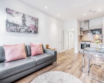 2 Bedroom Portobello Notting Hill Apartment - Londres - Sala de estar