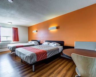 Motel 6 Fort Nelson. Bc - Fort Nelson - Ložnice