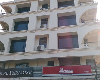 Hotel Paradise - Pachmarhi - Edificio