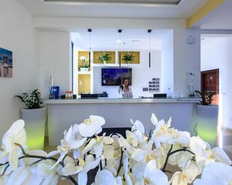 Porto Sole Hotel - Sutomore - Accueil