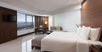 Hotel Santika Premiere Semarang - Semarang - Bedroom