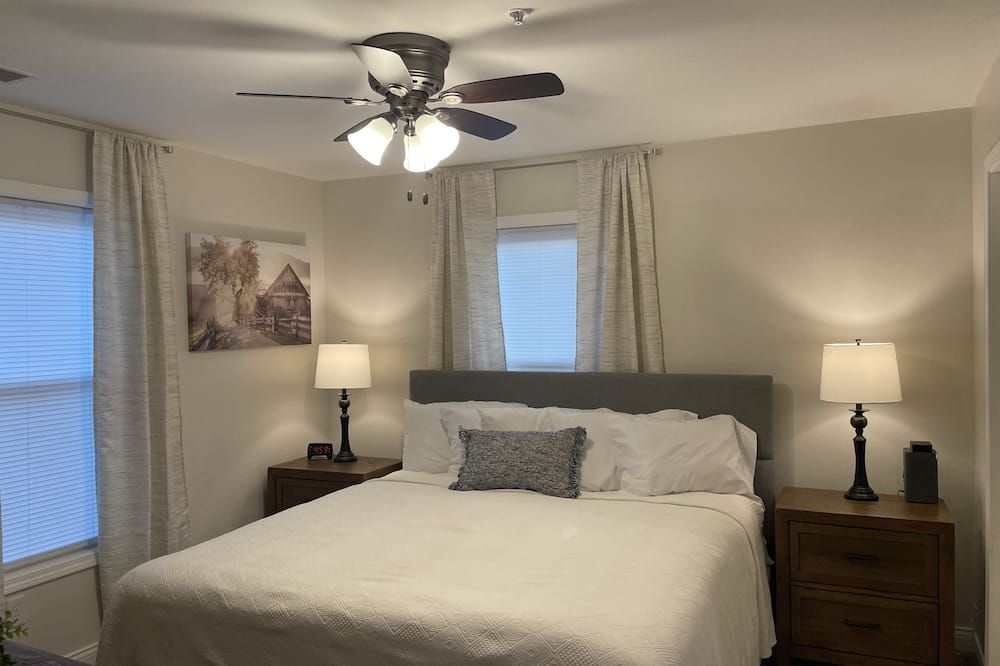 Cozy East Side Condo in Washington close to City Park and Hospital - Washington - Habitación