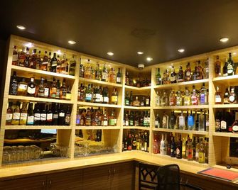 Kfour Apartment & Hotels Private Limited - Madurai - Bar