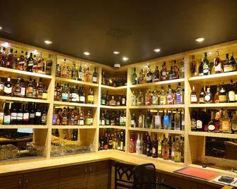Kfour Apartment & Hotels Private Limited - Madurai - Bar