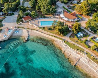 Victoria Mobilehome in Solaris Fkk Naturist Camping Resort - Červar-Porat