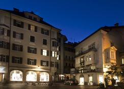 Residence Fink Central Apartments - Bolzano - Building