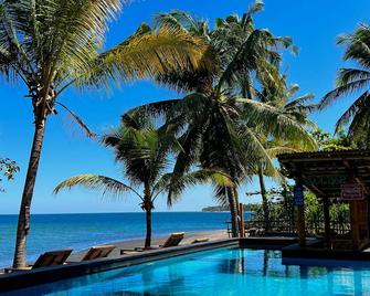 Rinjani Beach Eco Resort - Tanjung - Piscina