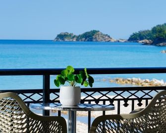 Kamelia & Semeli Hotel - Thasos Town - Balcón