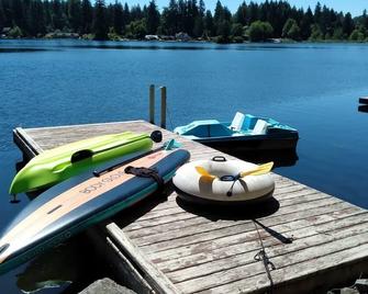Guppies Lakehouse-Prvt. Lake Acc, Close to Rainier - Spanaway