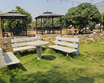 Aura Farms - Private Pool Cottages - Ramanagaram - Patio
