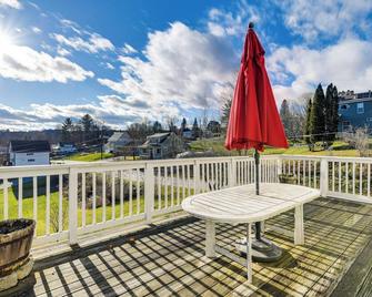 Family-Friendly Retreat in Barre: 2 Spacious Decks - Barre - Balcon