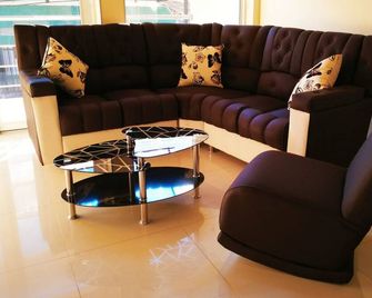 Hotel Zafiro - Leticia