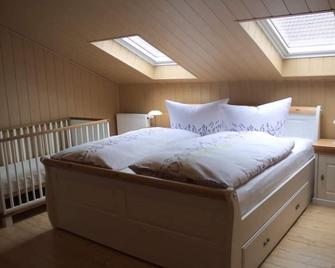 Spreewälder Schwalbenhof - Ferienwohnung 'Nistkasten' - Golssen - Habitación