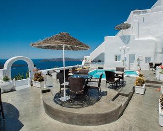 Nomikos Villas - Fira - Pool