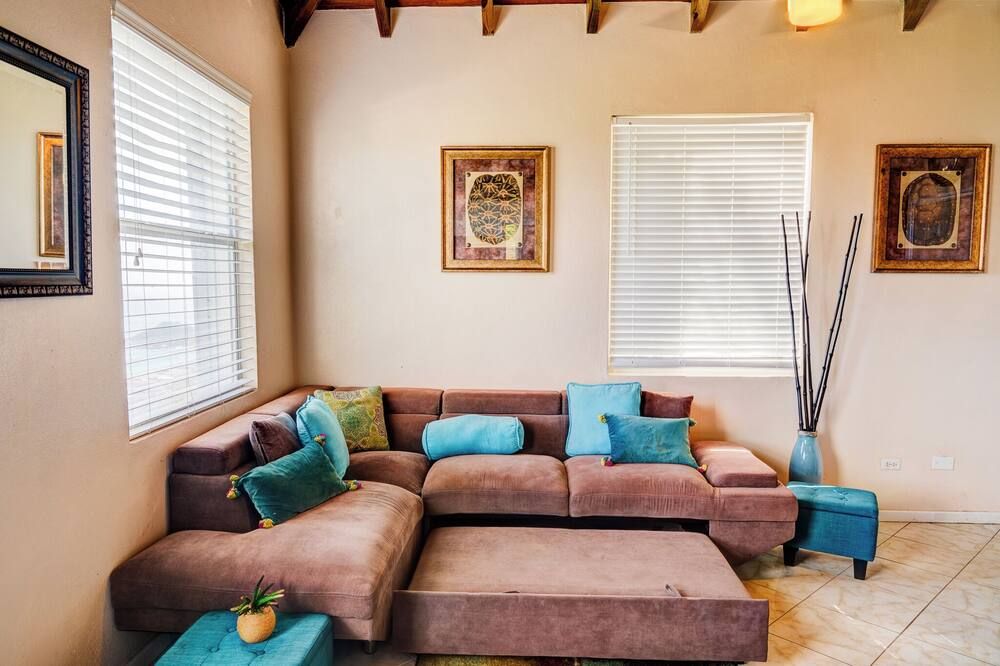 1-Bedroom Condo at Villa Ithaca Overlooking Charlotte Amalie Harbor - Saint Thomas Island - Sala de estar