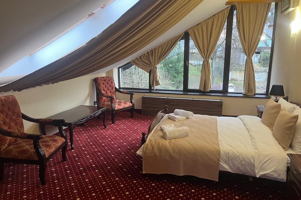 Classic Inn Hotel - Braşov