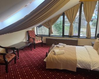 Classic Inn Hotel - Braşov
