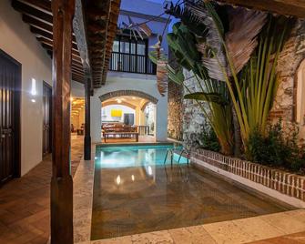 Old City 4 Bedroom Mansion - קרטחנה דה אינדיאס - בריכה
