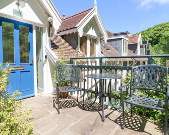 Springside - Barnstaple - Patio