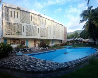 Hotel Al Amal - Anjouan - Piscina