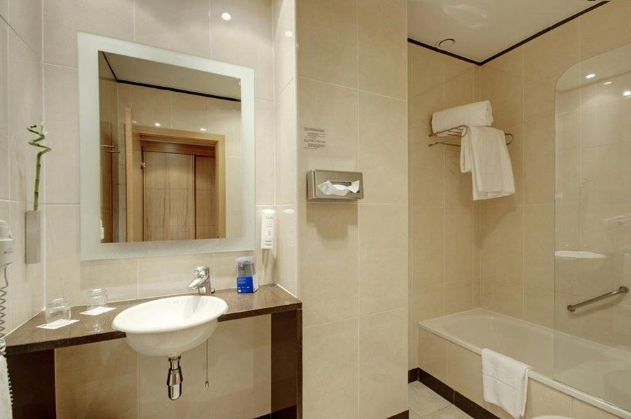 Hotel Salamanca Montalvo - Salamanca - Bathroom