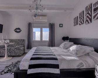 L’Abri des Regards - Piscine et jacuzzi - Roquefort-la-Bédoule - Chambre