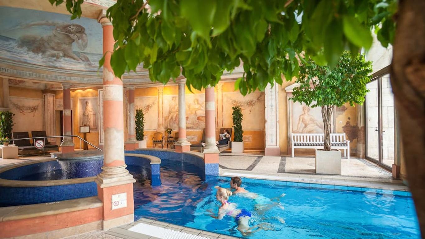 Europa-Park Freizeitpark & Erlebnis-Resort, Hotel Colosseo