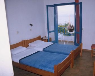 Friday Hotel - Piskopiano - Schlafzimmer