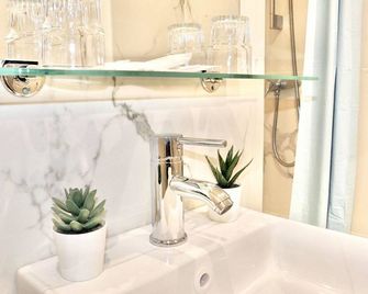 Hotel Le Nice Etoile - Nice - Salle de bain