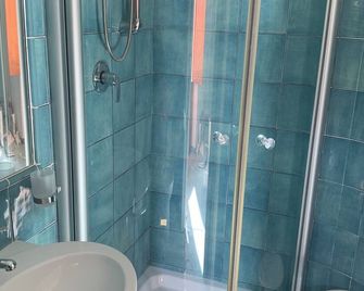 Hotel Residence La Darsena - Agropoli - Baño