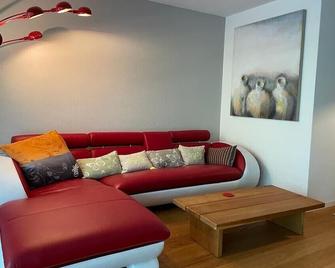 2 Bedroom apartment in upscale Zurich area - Zúrich - Sala de estar