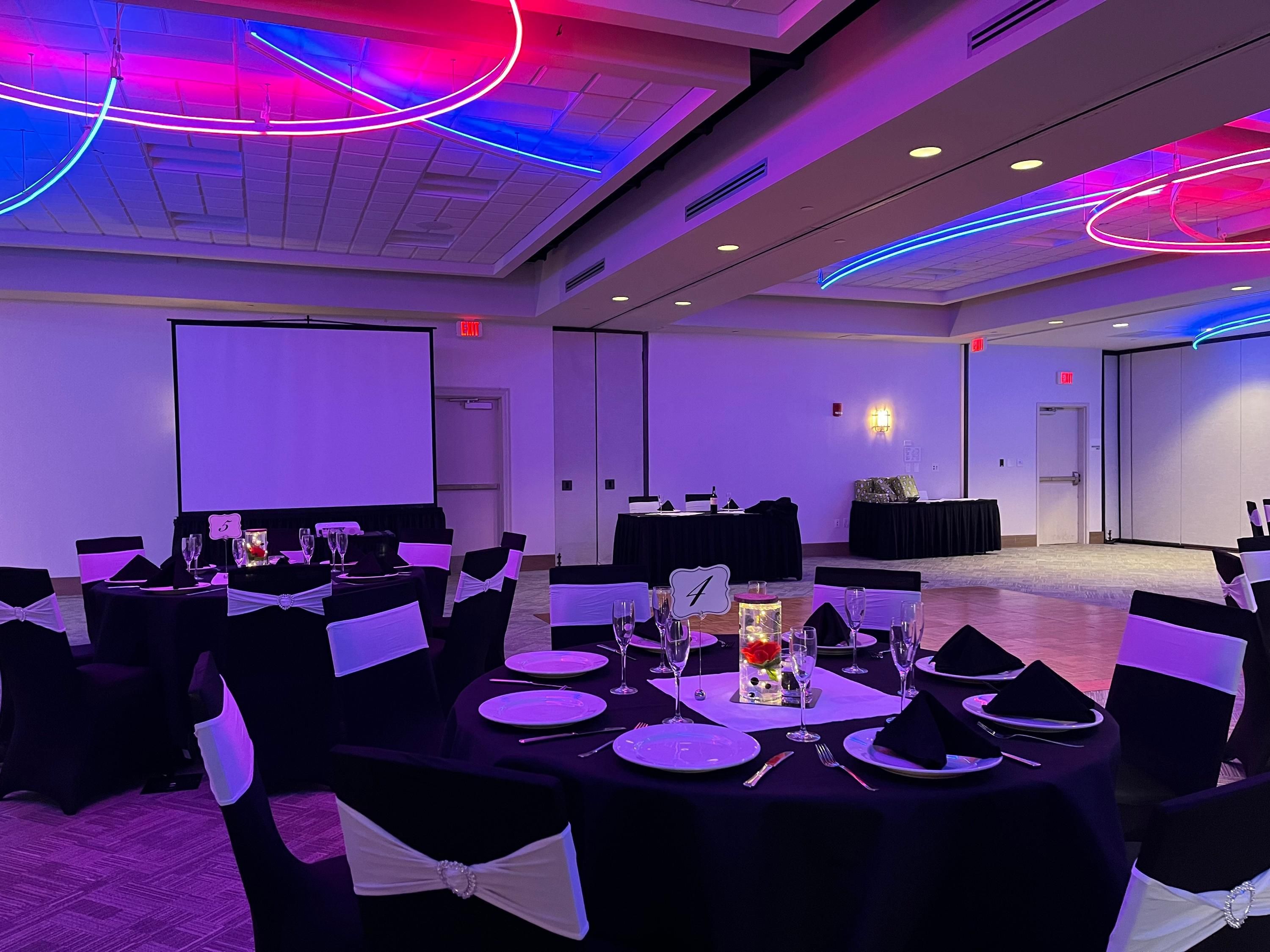 Banquet hall view of Holiday Inn Orlando-International Airport