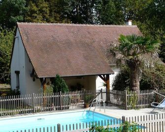 Maison de charme avec piscine partagée à Contres - FR-1-491-465 - Le Controis-en-Sologne - Pool