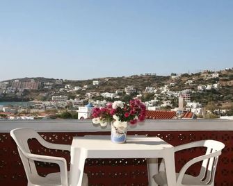 St. George Studios - Batsi - Balcone