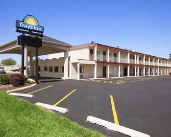 Days Inn by Wyndham Champaign/Urbana - Champaign - Edificio