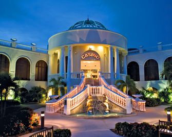 Divi Carina Bay Beach Resort & Casino - כריסטיאנסטד - קזינו