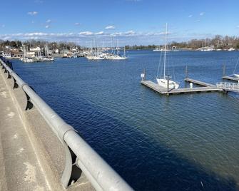 Relax On Rappahannock, in Urbanna, Not Only For Oyster Fest, @ The Blue Tango! - Urbanna