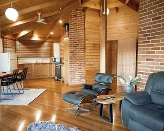 The Hideout Cabin - Woodbridge - Sala de estar