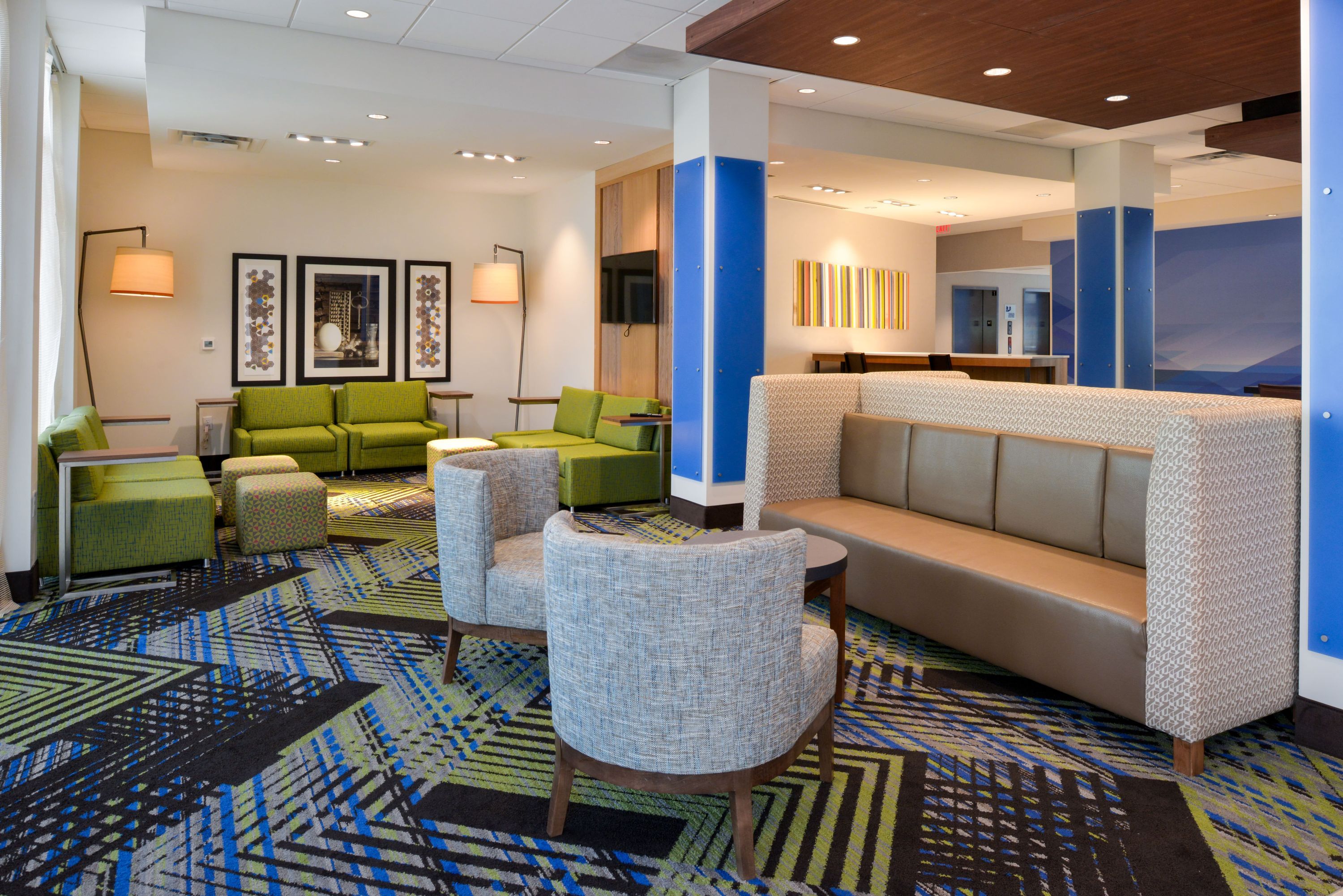 Holiday Inn Express & Suites Ottumwa By IHG