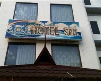 Sea Hotel - Ambon - Gebouw