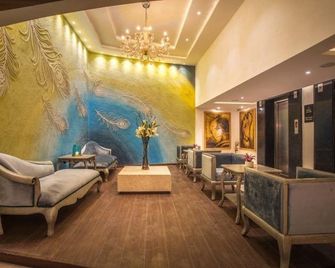 Kadamb Spritual stay - Vrindavan - Лаунж