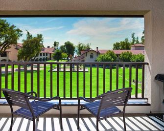Boating, swimming, fishing, and hiking mecca! - Nice - Balcony