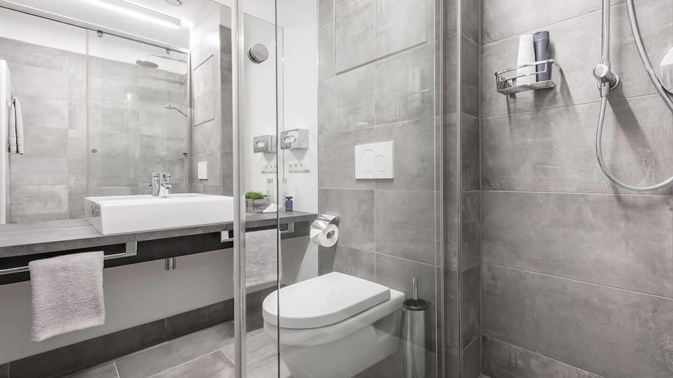 كوارتر 96 - بوردينج هاوس إمدين